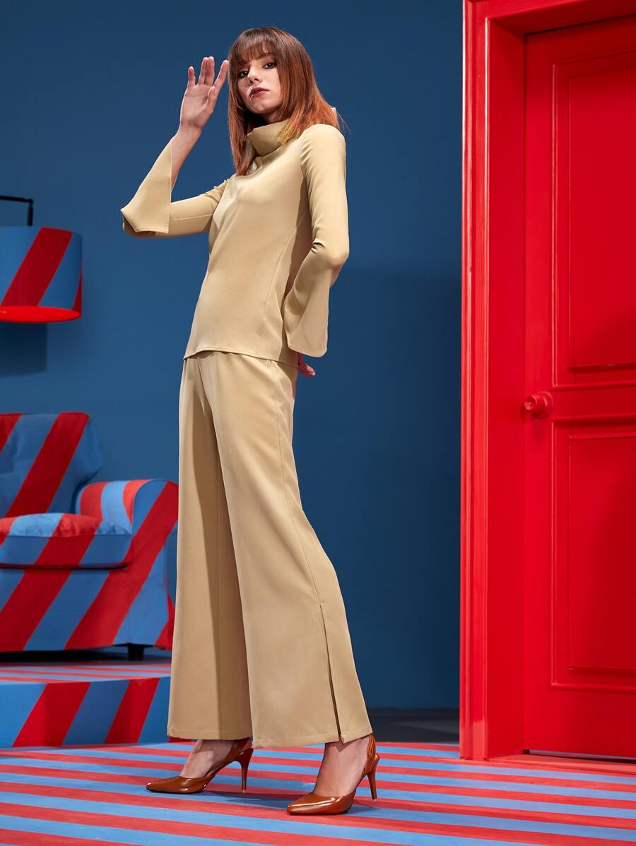 Reema Turki 高領喇叭袖上衣和下擺開叉喇叭褲 - 駝色 - 查看 1