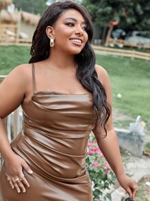 SHEIN 大碼PU皮革褶邊吊帶連衣裙 - 棕色 - 查看 4