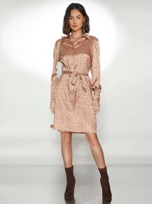 SHEIN Đầm Thắt lưng màu trơn Thanh lịch Hấp dẫn Retro - Màu be - Xem 2