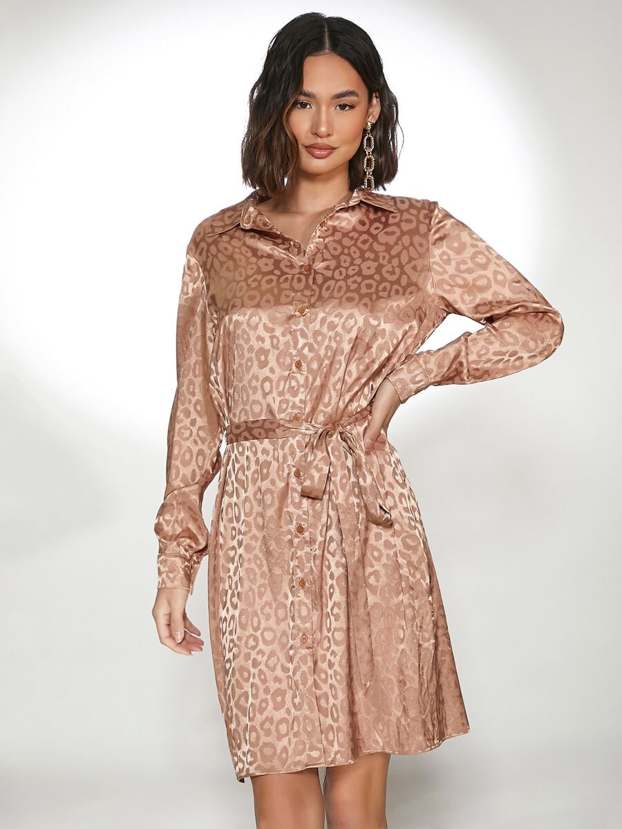 SHEIN Đầm Thắt lưng màu trơn Thanh lịch Hấp dẫn Retro - Màu be - Xem 1