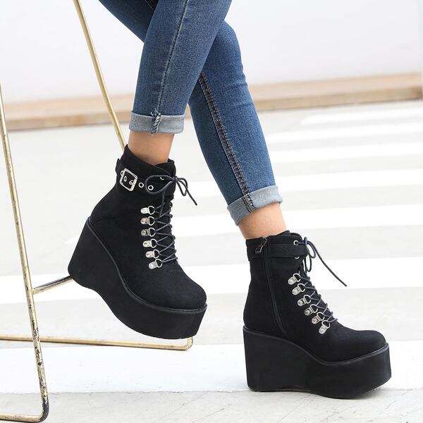 

Eyelet Buckle Decor Wedge Boots, Black