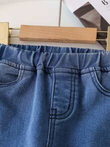 SHEIN Playful Pals 年轻男孩中性街头休闲松紧腰宽松牛仔裤配扁平口袋 - 深色水洗藍 - 查看 3