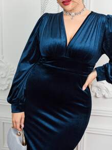 Modelyn Plus Split Back Lantern Sleeve Velvet Dress - Teal Blue - View 4