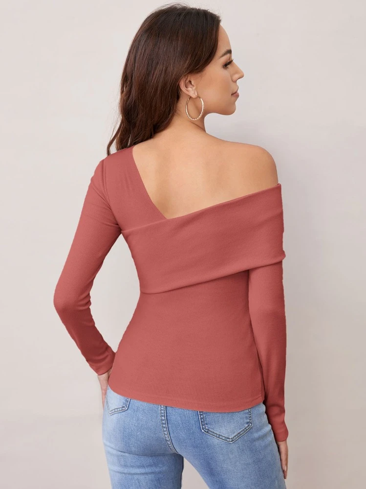 SHEIN Privé Camiseta unicolor doblado de cuello asimétrico - Rosa Oxidada - Ver 2