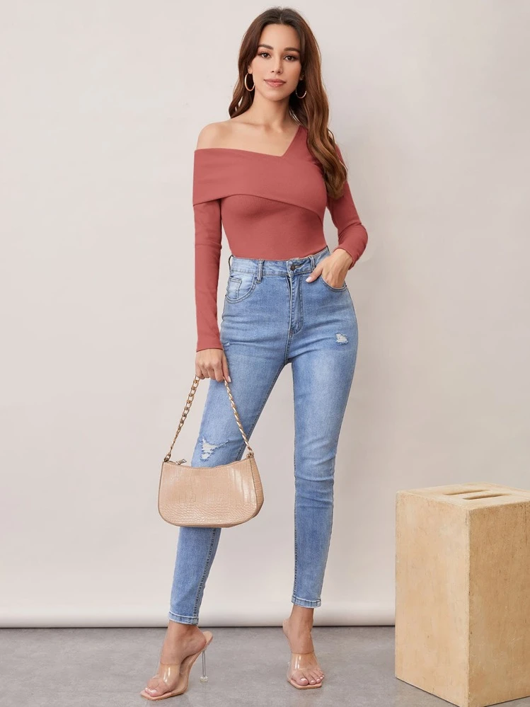 SHEIN Privé Camiseta unicolor doblado de cuello asimétrico - Rosa Oxidada - Ver 4