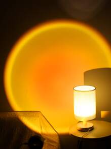 Foco LED Cálido BASIC LIVING - Amarillo - Ver 4