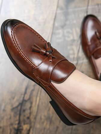 Men's Casual Minimalist Vintage Slip On Tassel Loafers Shoes  Men Business Shoes