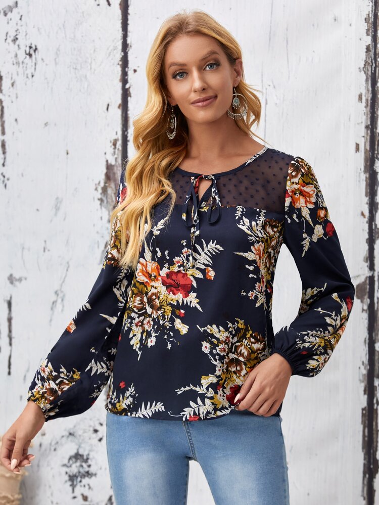 EMERY ROSE 繫帶領肩部波點網紗花卉圖案上衣 - 彩色 - 查看 1