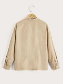 SHEIN 男孩字母貼布前口袋襯衫 - 卡其色 - 查看 2