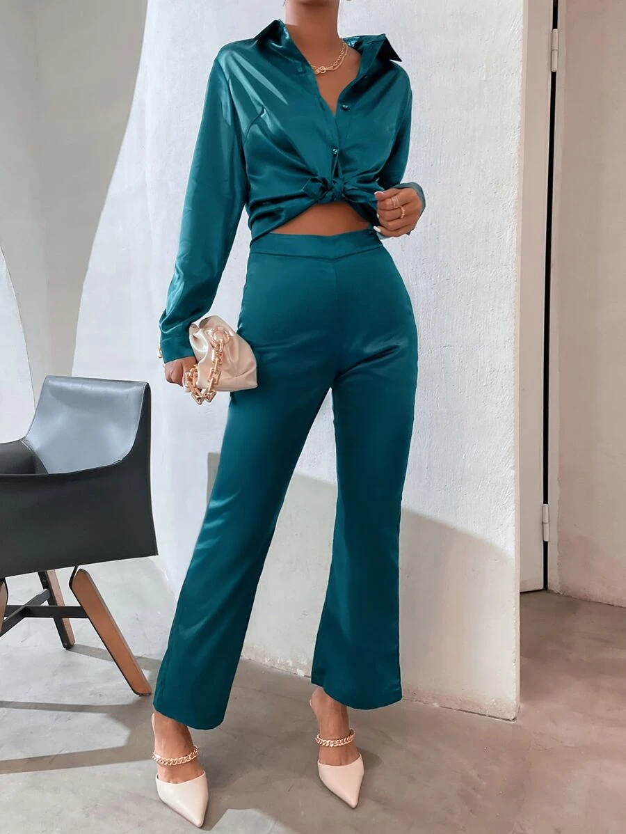SHEIN 前紐扣短款緞面襯衫和喇叭褲 - 綠色 - 查看 1