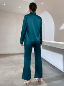 SHEIN 前紐扣短款緞面襯衫和喇叭褲 - 綠色 - 查看 2