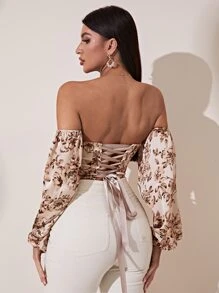 Chiquease Top corto de hombros descubiertos con estampado floral de manga farol