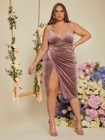 pink plus size velvet dress I'm dreaming of a pink velvet Christmas  in this Universal standard  Solstice Stretch Velvet Dress in color Cerise! It also comes in Forest  Green and is also so lovely (I have