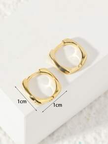 Geo Hoop Earrings - Yellow Gold - View 3