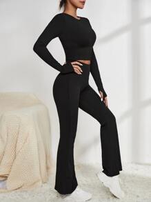 Easithlete Bộ đồ tập yoga mềm mại 2 món Áo thun Criss Cross có lỗ xỏ ngón cái & lỗ xỏ ngón cái & quần ống loe Bộ quà tặng tập luyện cho nữ - màu đen - Xem 3