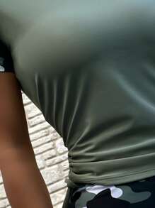 Conjunto de tankini de camuflaje que incluye blusa de cuello alto de manga corta raglan y pantalón corto tipo boxer - 2 piezas de traje de baño - Multicolor - Ver 3