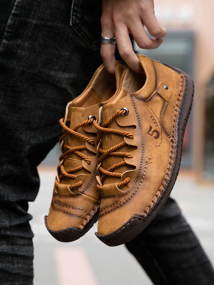 Men Letter Graphic Stitch Trim Handmade Shoes - Brown - View 2
