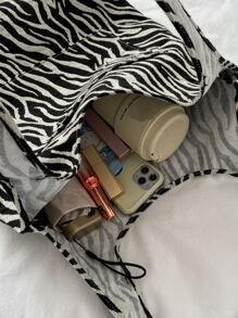 Lightweight,Business Casual Zebra Striped Pattern Shopper Bag For Teen Girls Women College Students,Rookies & White-Collar Workers Perfect For Office,College,Work ,Business,Commute,Outdoors, Travel, Outings, School Supplies,School Bag,Back To School,School Tote Bag,Large Capacity,Lightweight,Portable,Classic CasualTeacher, Tote Bag Large, Best Fall Inspo Ideas - Black and White - View 5