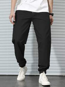 Manfinity 寬鬆剪裁男士側口袋胡蘿蔔褲,帶有彈性收口 - 黑色 - 查看 5