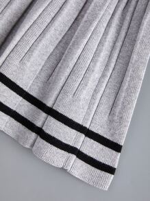 小女童落肩袖開襟衫和條紋飾邊百褶針織短裙 - 灰色 - 查看 4