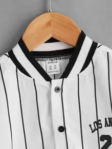 SHEIN 男孩條紋圖案和字母圖案補丁細節襯衫