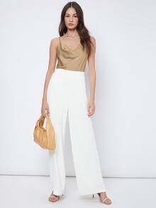 BizChic 垂褶領吊帶上衣 - 卡其色 - 查看 4