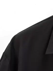 Manfinity Homme 男士单排扣缎面休闲短袖领衬衫，适合外出 - 黑色 - 查看 5