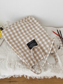 Bolso de hombro con parche de letra con patrón de guingán