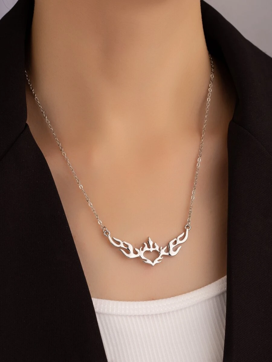 火焰愛心掛飾項鍊 - 銀色 - 查看 1