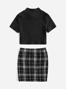 SHEIN 少女字母圖形領高領t恤和格紋裙