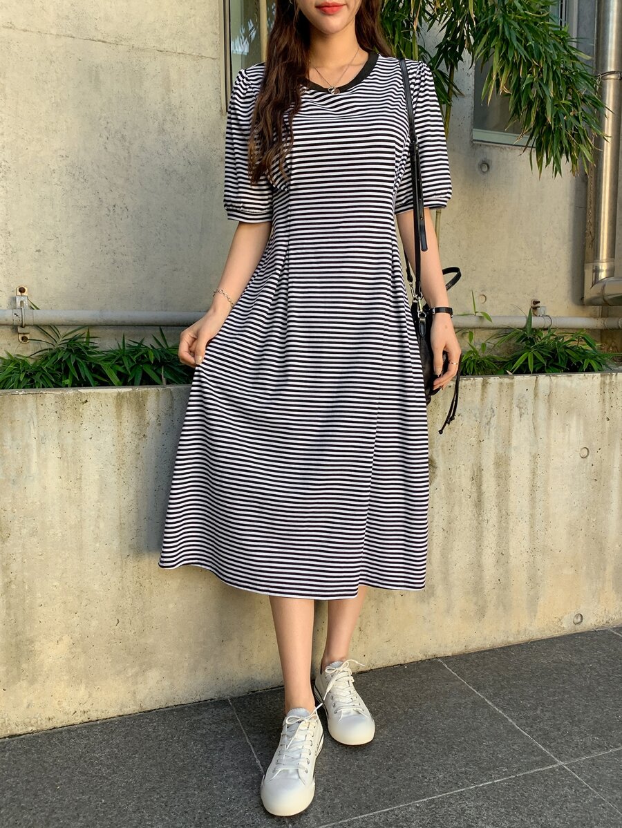 DAZY Striped Print Puff Sleeve Fold Pleated Tee Dress Sundress,Casual Women Dresses - Black and White - View 1