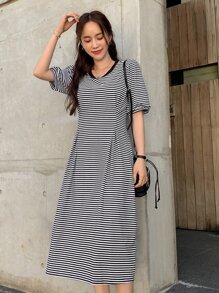 DAZY Striped Print Puff Sleeve Fold Pleated Tee Dress Sundress,Casual Women Dresses - Black and White - View 3
