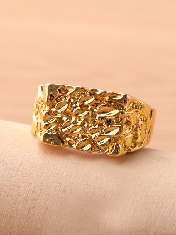 1pc Men's Simple Gold-plated Relief Face Alloy Ring