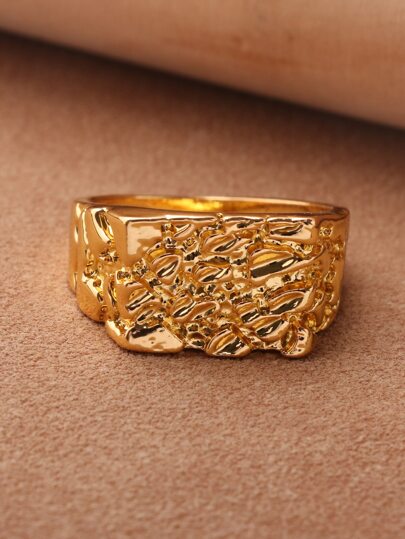1pc Men's Simple Gold-plated Relief Face Alloy Ring