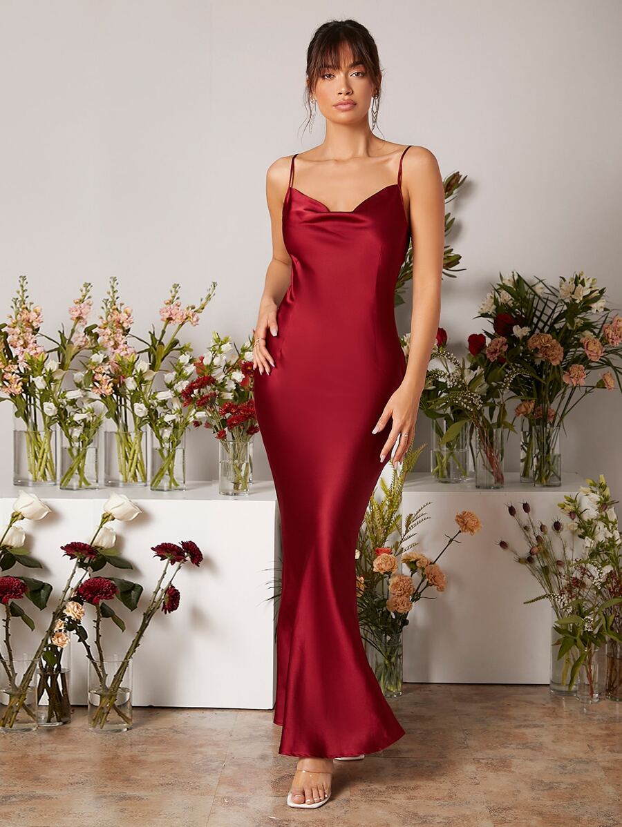 SHEIN Belle 垂墜露背吊帶裙伴娘連衣裙 - 酒紅色 - 查看 1