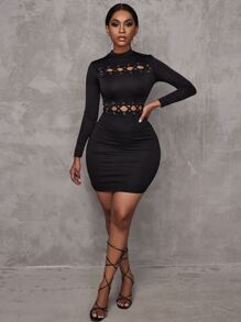 扣眼繫帶鏤空小高領緊身洋裝