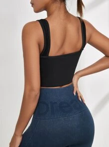 Yoga Basic Medium Support  Scoop Neck Sports Bra - Black - View 2