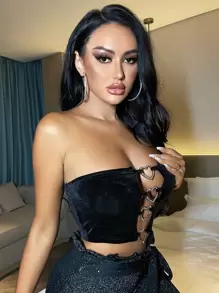 SHEIN SXY Heart Rhinestone Velvet Tube Crop Top