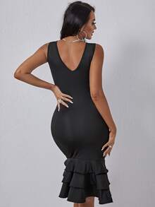 SHEIN SXY 深V領多層下擺緊身洋裝 - 黑色 - 查看 2