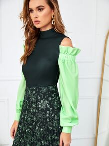 AIYMY Colourblock Cut Out Floral Print Pleated Hem Mock Neck Dress - Dark Green - View 4
