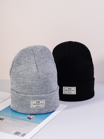 2pcs Letter Label Beanie Winter Fall