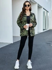 Cazadora mezclilla con estampado de camuflaje de hombros caídos - Multicolor - Ver 6