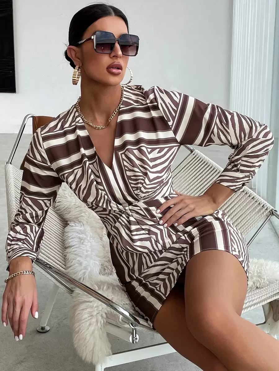 GENKIRA Random Zebra Striped Scarf Print Twist Front Dress - Multicolor - View 1