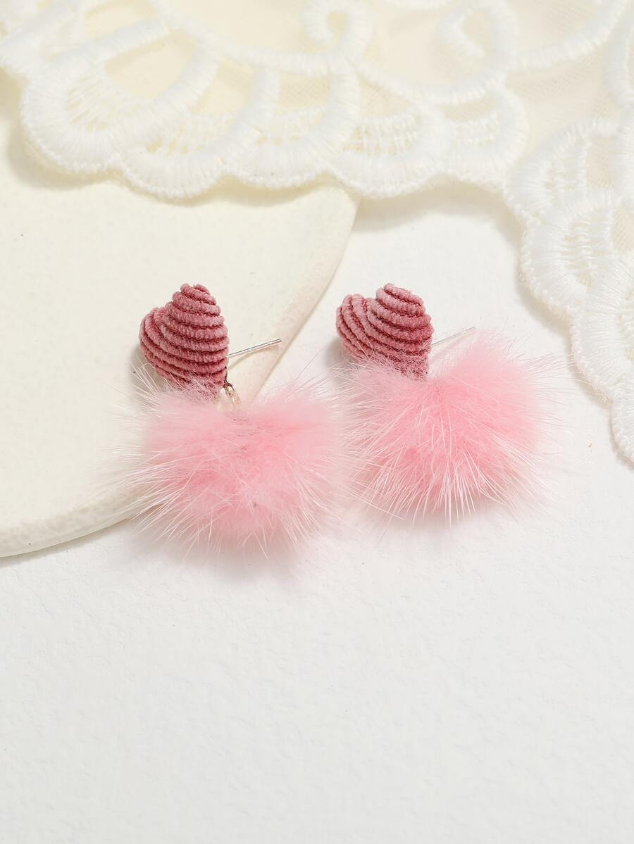 愛心裝飾小絨球耳墜 - 粉色 - 查看 1