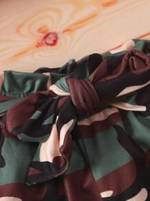 小女童標語圖案T恤和迷彩印花紙袋腰附腰帶短褲 - 彩色 - 查看 3