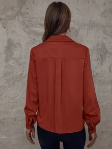 SHEIN Essnce 翻蓋口袋前紐扣襯衫 - 鏽棕色 - 查看 2
