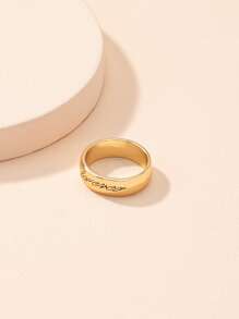 Anillo grabado con letra