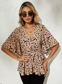 滿版印花皮帶荷葉邊下擺襯衫 - 卡其色 - 查看 1