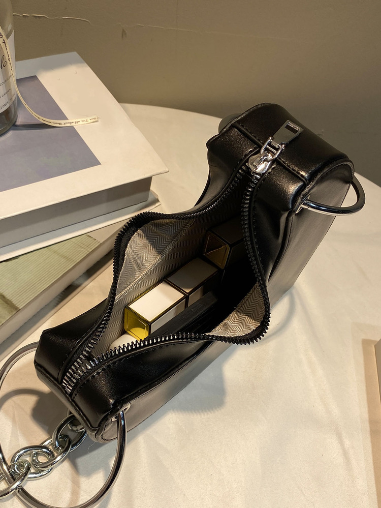 Waterproof,Lightweight,Business Casual Heart Design Shoulder Chain Bag For Teen Girls Women College Students,Rookies & White-collar Workers Perfect for Office,College,Work ,Business,Commute - Black - View 4