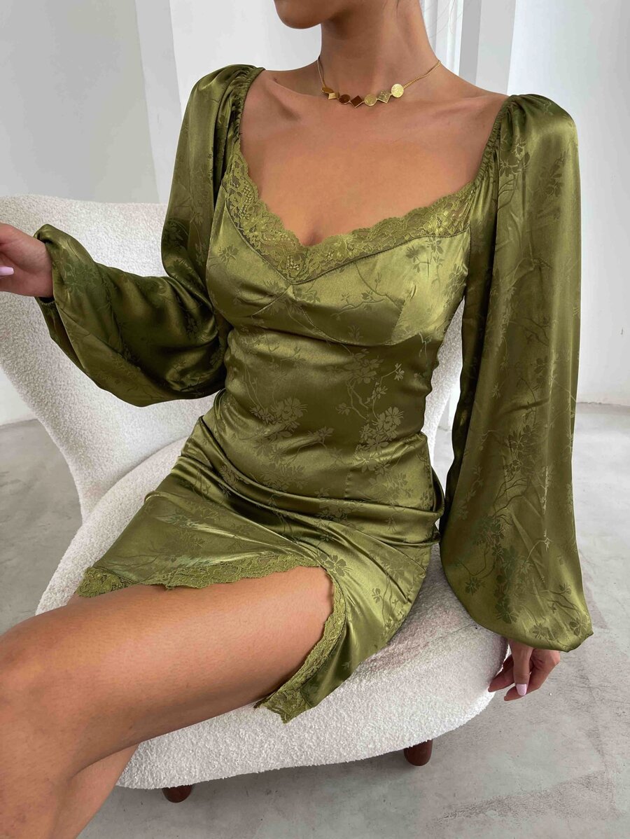 提花燈籠袖蕾絲邊下擺開叉緞面洋裝